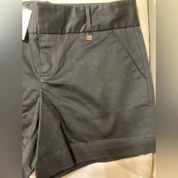 BNWT ๐ฅCALVIN KLEIN SHORT SIZE 2๐ฅ๐ฅ๐ฅ - Picture 5 of 11